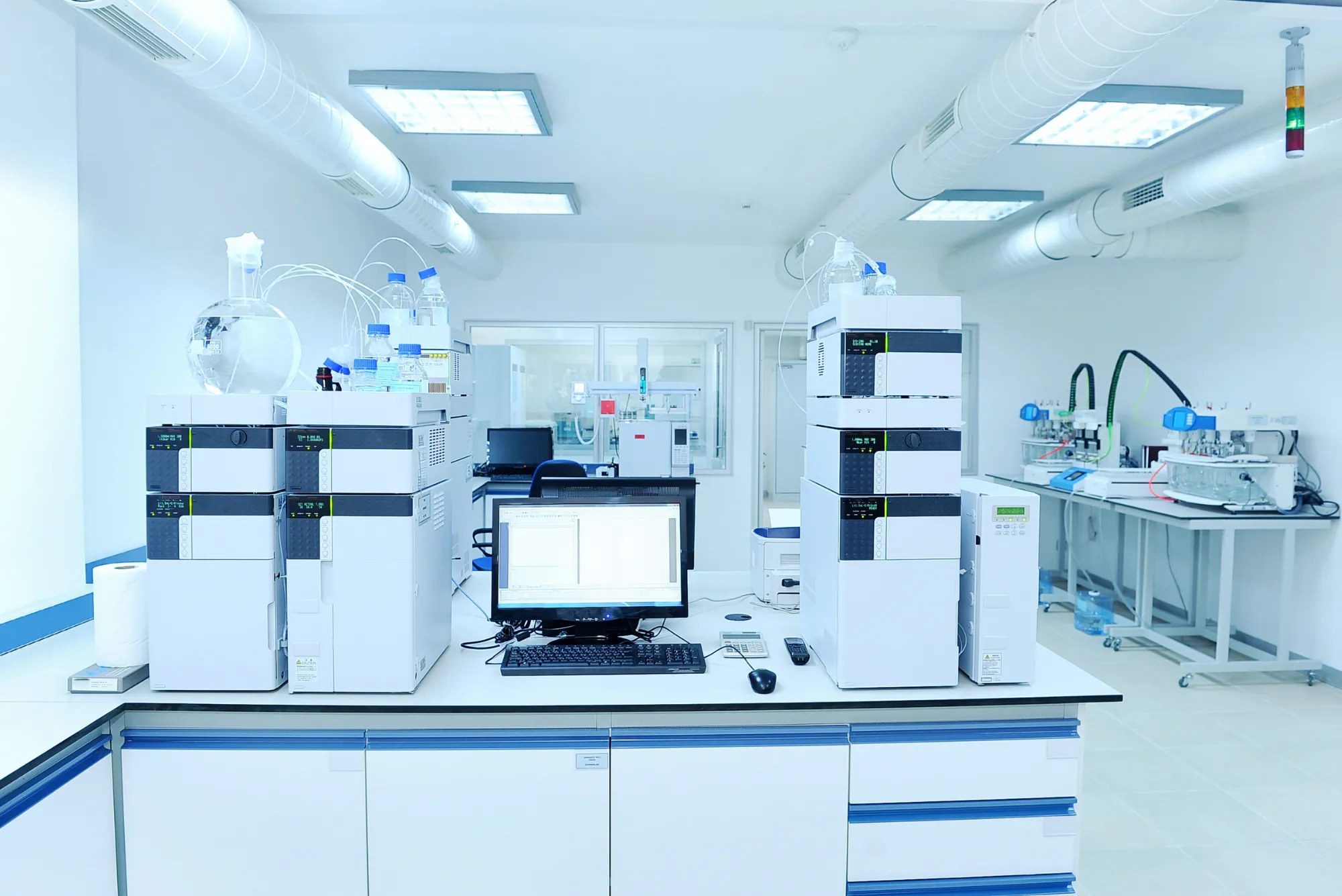 Qué es el aviso de funcionamiento para laboratorios y cómo tramitarlo ante cofepris